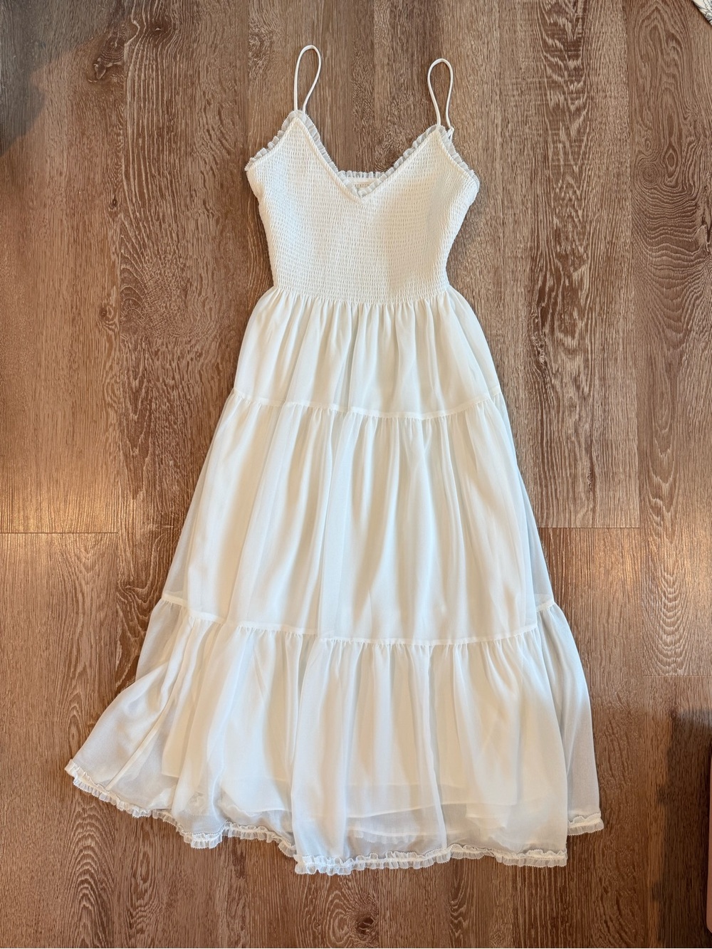 Artizia Wilfred white/light birch tuberose midi dress 
Size xxs